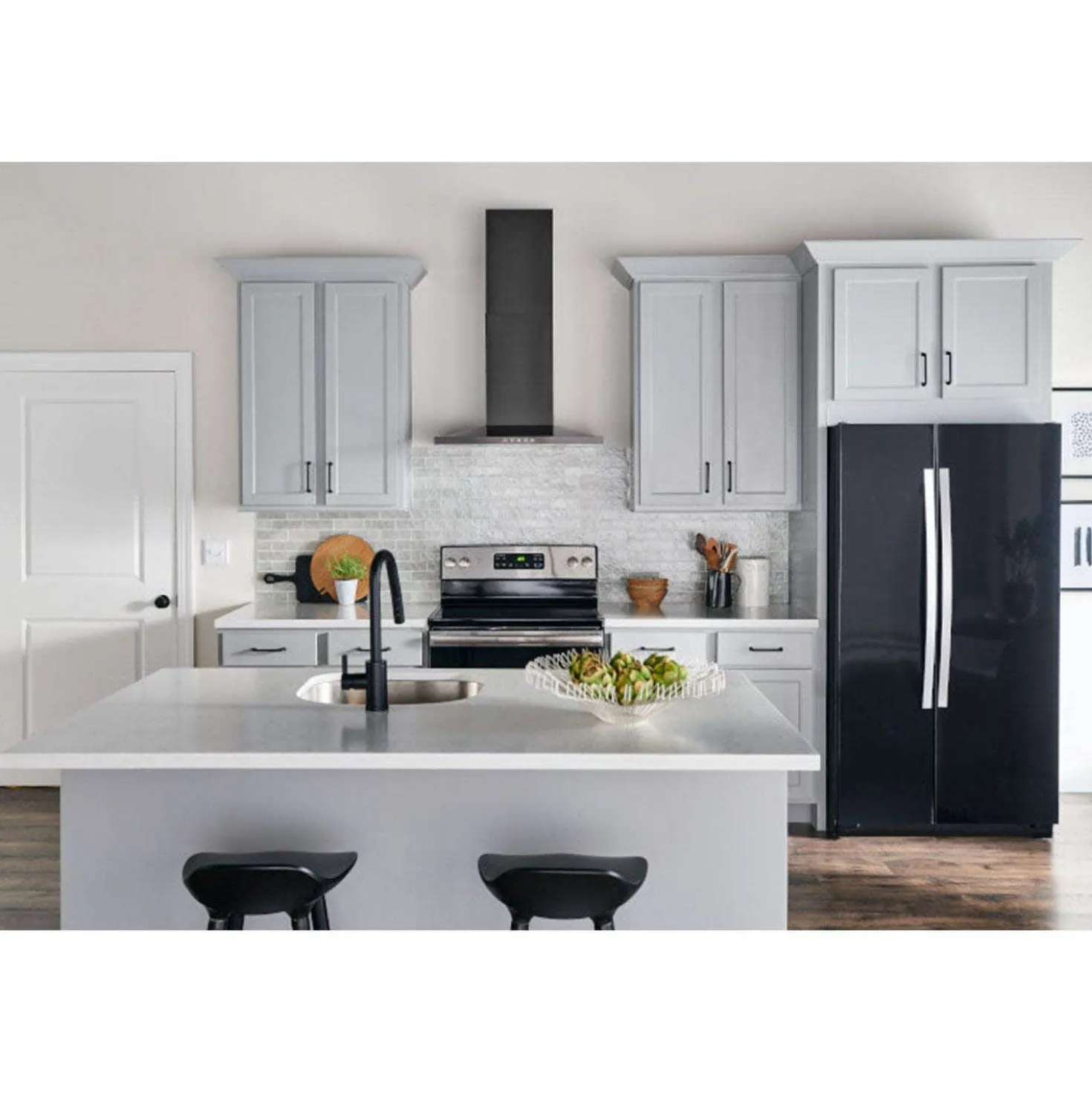 BROAN Hotte cheminée Cheminée Inox noir 30" , 450 PI3/MIN-BWS1304BLS