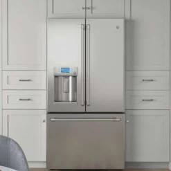 CAFE Réfrigérateur 22,1 pi3 36 po Acier inoxydable Congélateur en bas, Portes françaises - CYE22TP2MS1