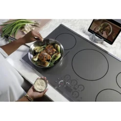 CAFE Table de cuisson Induction Noir 30