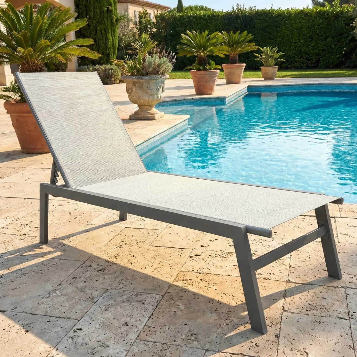 Chaise longue en textilène - beige