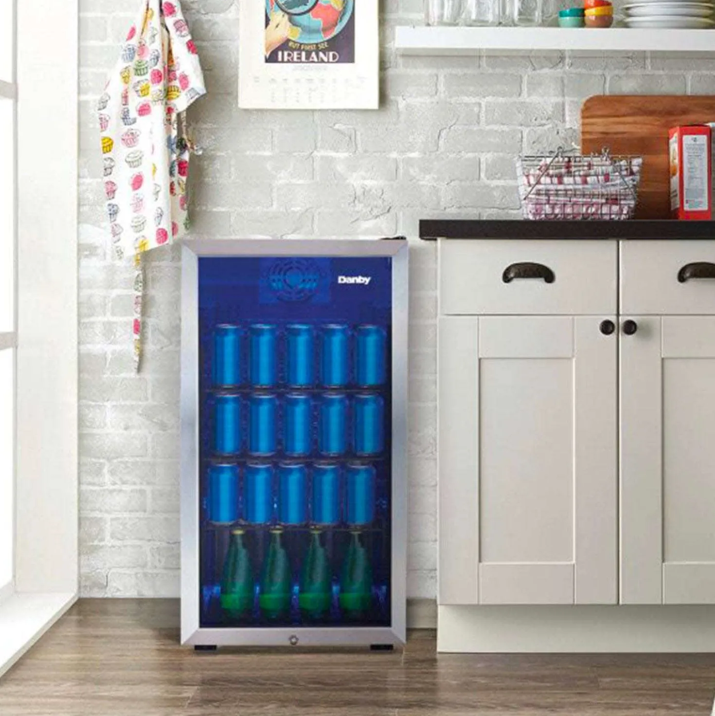 DANBY Refroidisseurs à boisson Inox 18" - DBC117A1BSSD