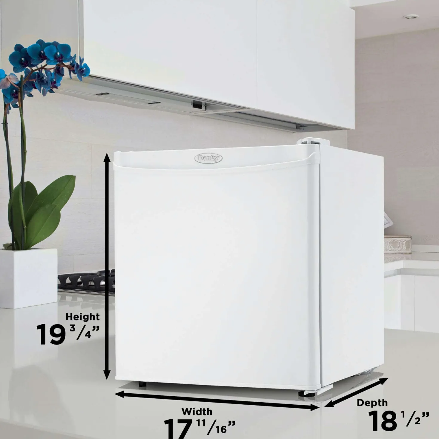 DANBY Réfrigérateur 1,6 pi3 Blanc Compact - DCR016A3WDB