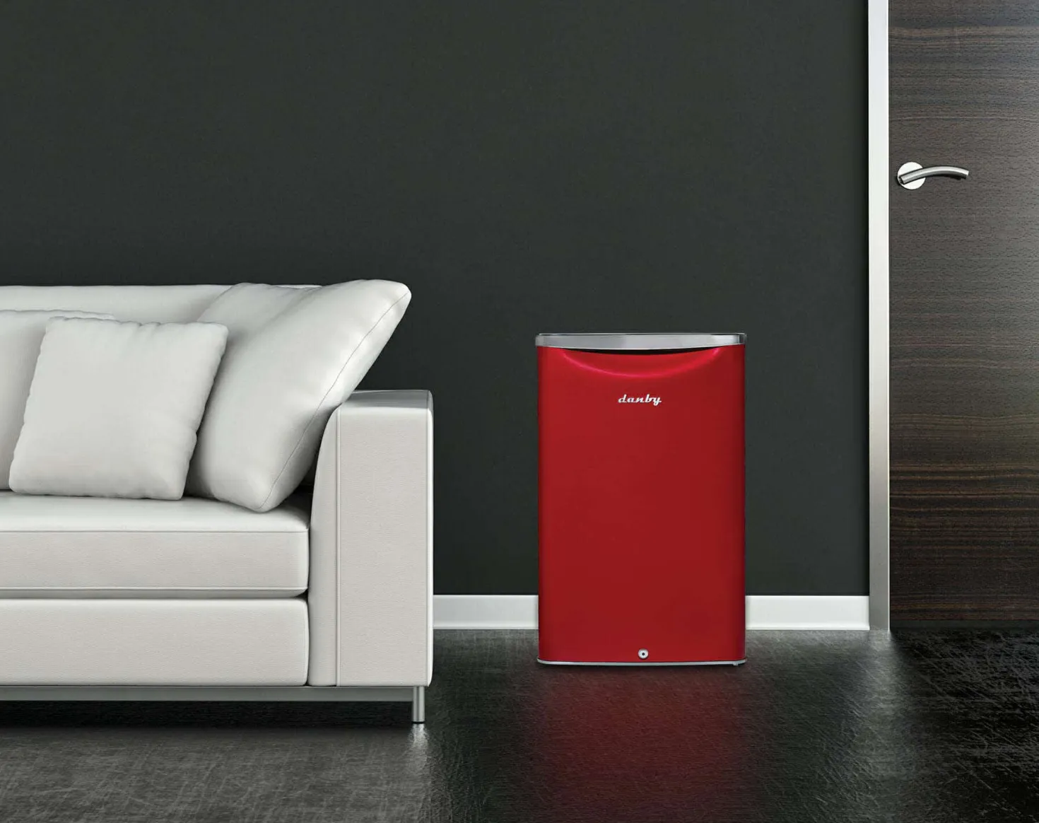 DANBY Réfrigérateur 4,4 pi3 21 po Rouge Compact - DAR044A6LDB