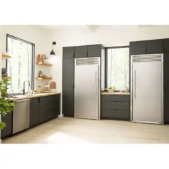 ELECTROLUX Congélateur 19 pi3 33 po, Inox, Vertical, 33