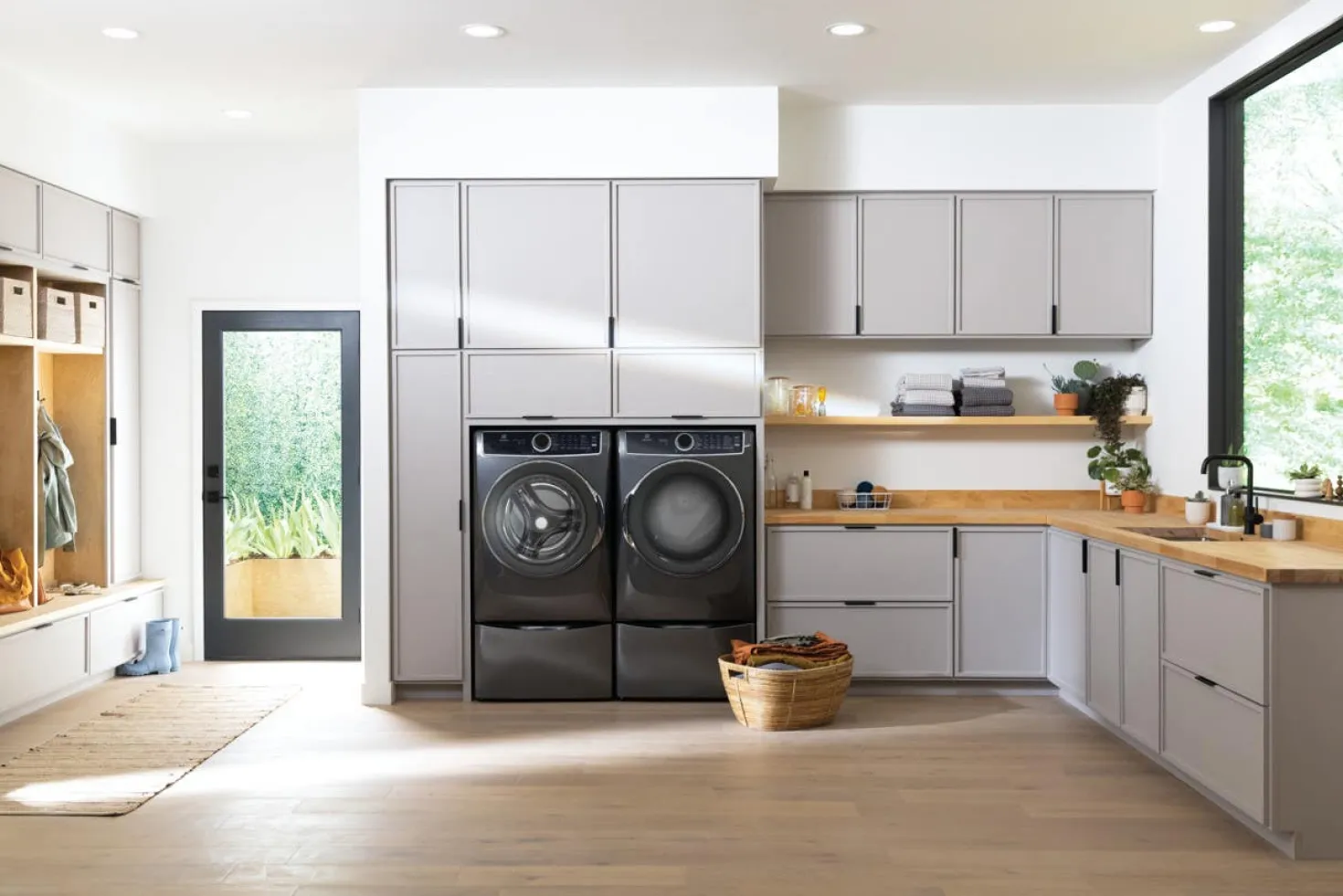 ELECTROLUX Laveuse Chargement frontal Titane 27" - ELFW7537AT