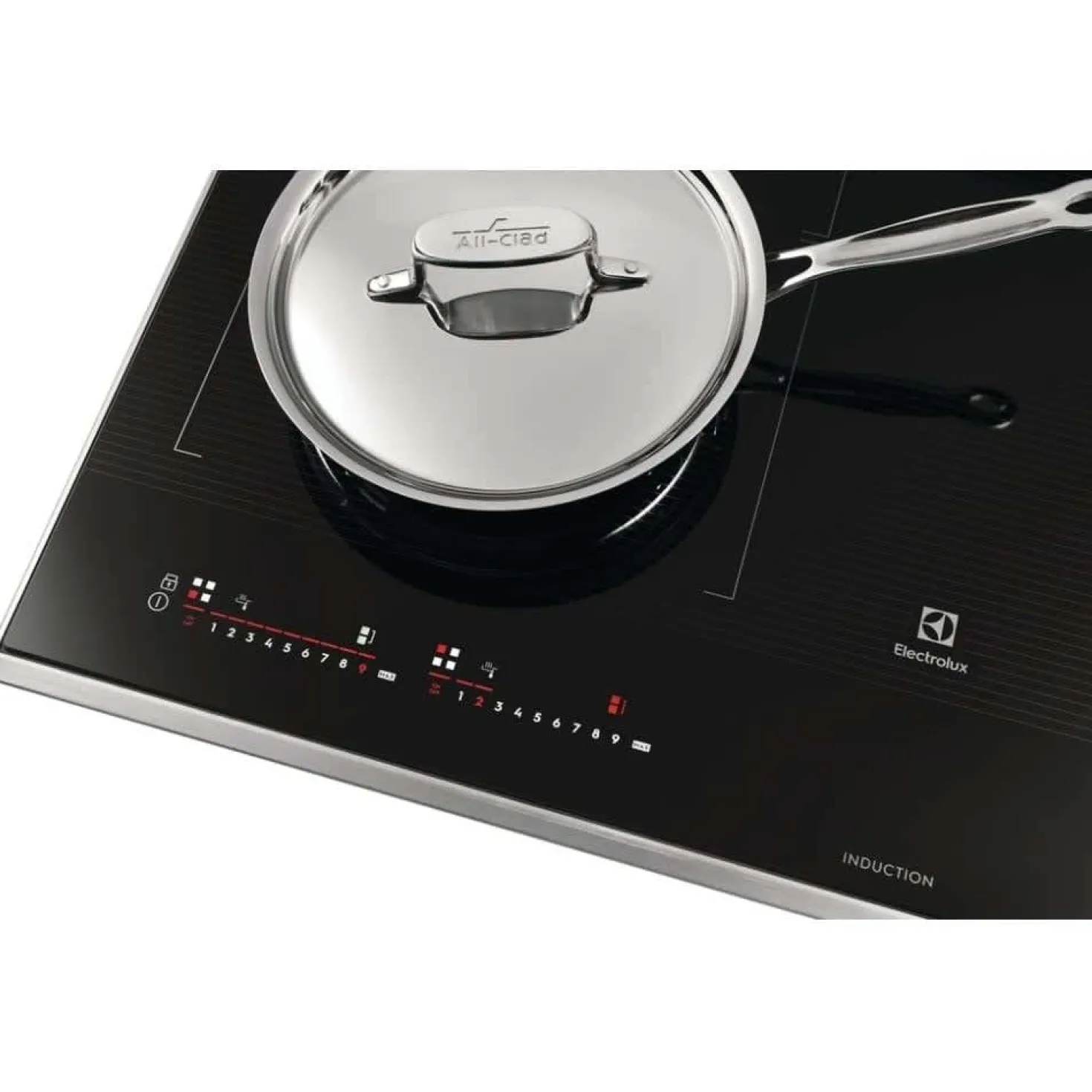 ELECTROLUX Plaque de cuisson Induction Noir 30" Noir - ECCI3068AS