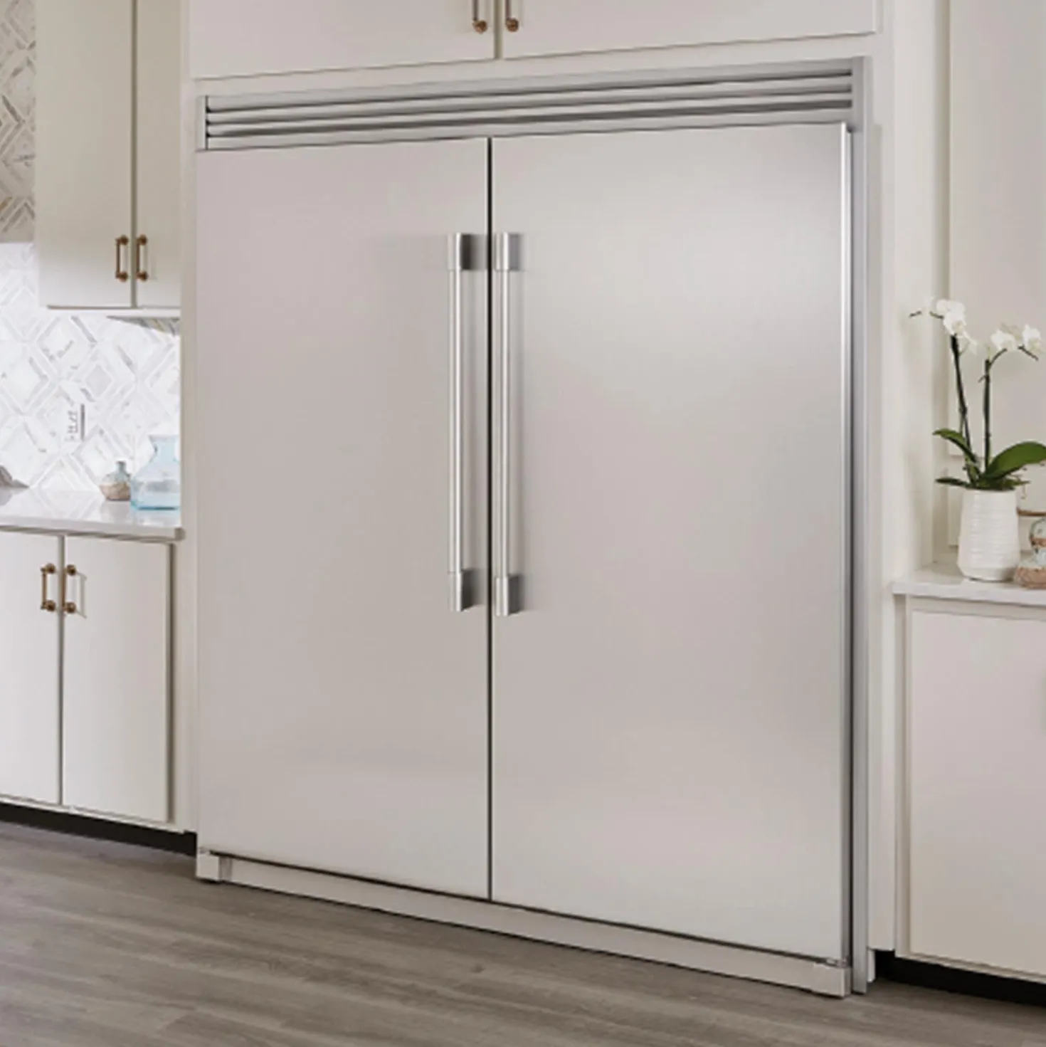 Frigidaire Professional Ensemble Réfrigérateur & Congélateur 37,8 pi³ avec kit d’encastrement Inox Tout réfrigérateur -