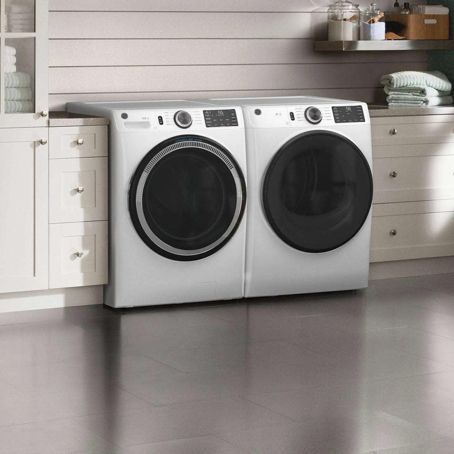 GE Laveuse Chargement frontal Blanc 28" - GFW550SMNWW