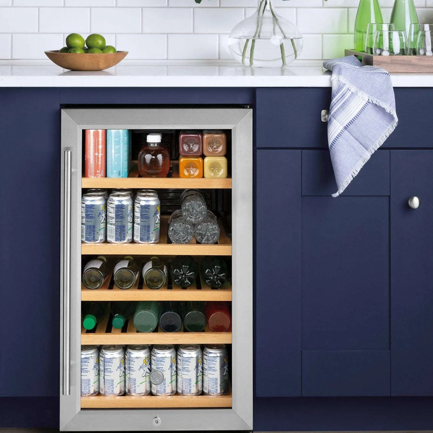 GE Refroidisseur à boisson 4,1 pi3 Acier inoxydable 19" - GVS04BQNSS