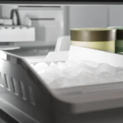 GE Réfrigérateur 24,7 pi3 33 po Inox Portes françaises - GNE25JYKFS
