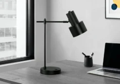 Lampe de table 21"H en métal avec ports usb