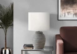 Lampe de table 17"H en résine