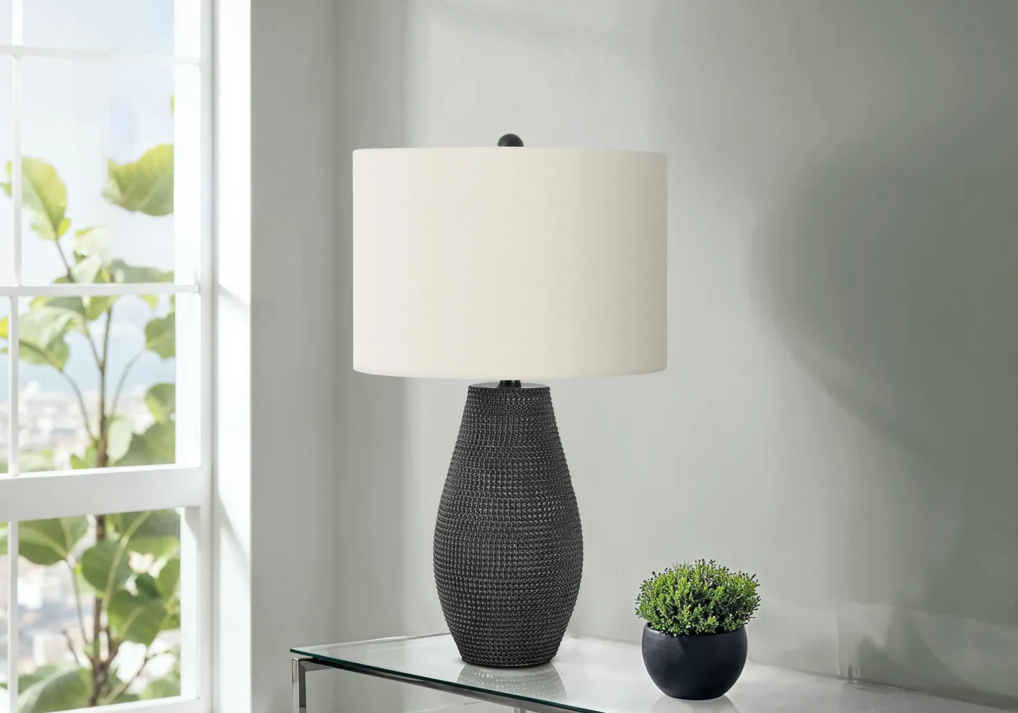 Lampe de table 24"H en résine