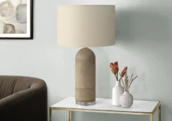 Lampe de table 28"H en résine