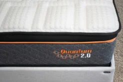 Matelas king roulésemi-ferme à ressorts ensachés - 78"