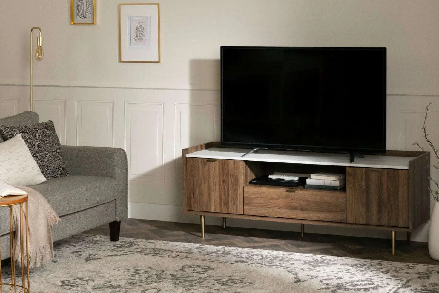 Meuble TV avec tiroirs 72" - South Shore