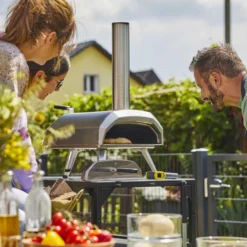 Ooni Four à pizza extérieur multi-combustibles 12