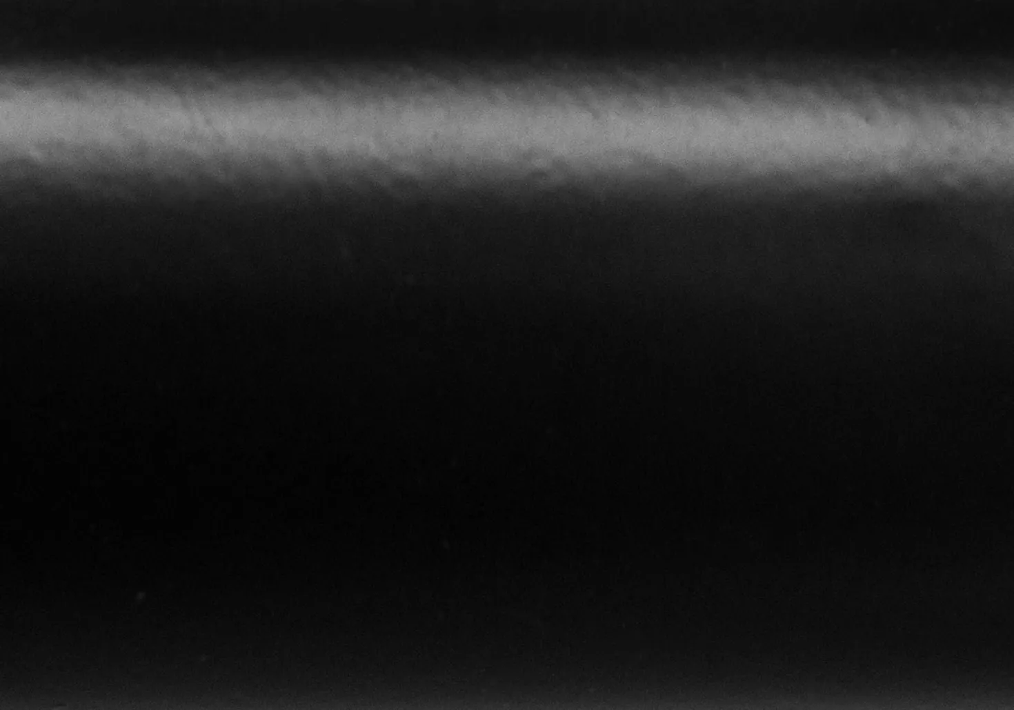 Patère - 74"H, métal noir