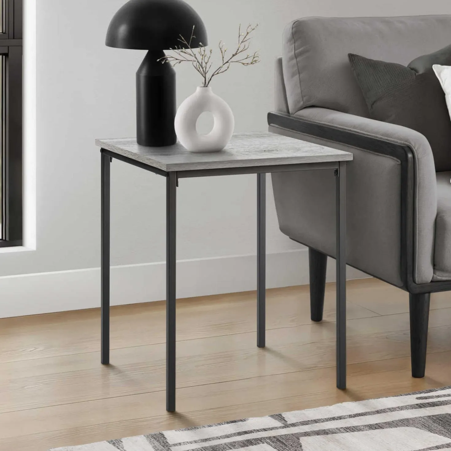 Table d'appoint 22"H - Monarch