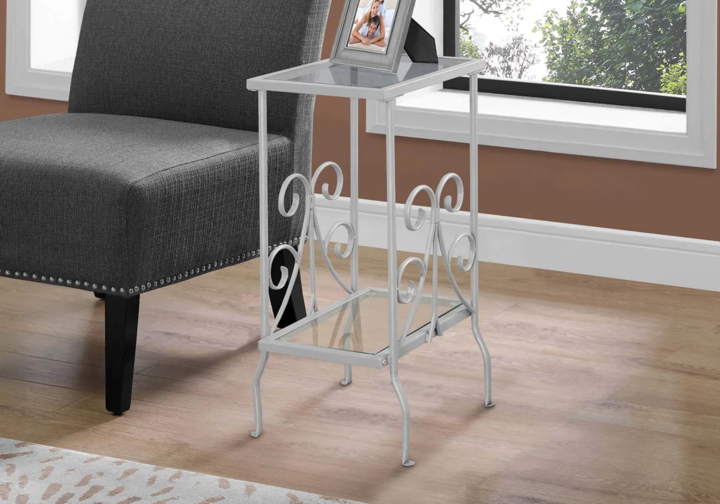 Table d'appoint - 30"H, métal argent avec verre trempé - Monarch