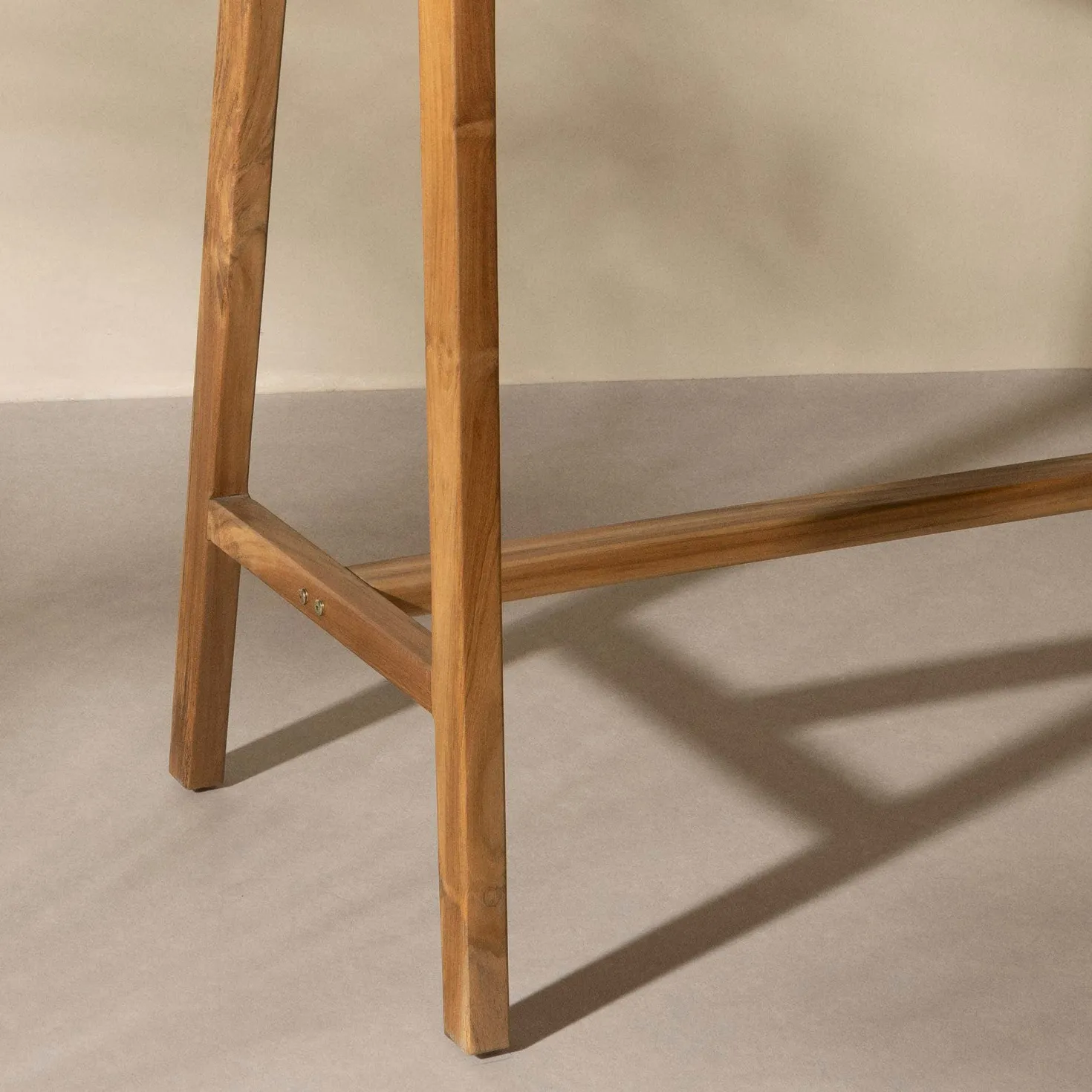 Table à manger extérieur en bois massif 54"