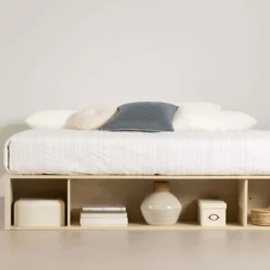 Très grand lit plateforme avec paniers de rangement (78